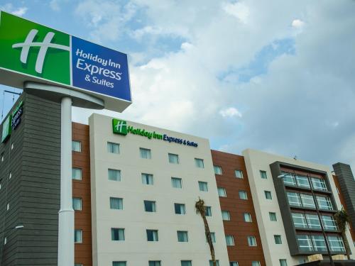 Фотография гостиницы Holiday Inn Express and Suites Celaya, an IHG Hotel