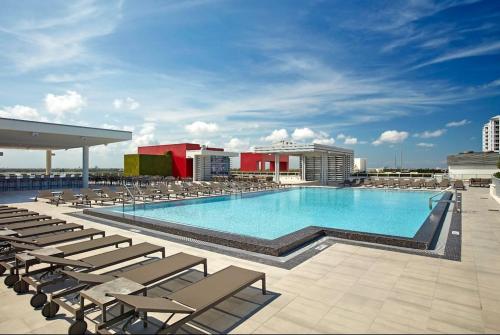 Фотография мини отеля NEW Beachfront Condo-ROOFTOP infinity POOL