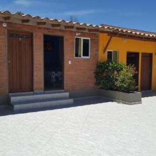 Фотографии хостела 
            Hostal El Hangar