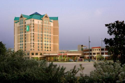 Фотография гостиницы Embassy Suites by Hilton Dallas Frisco Hotel & Convention Center
