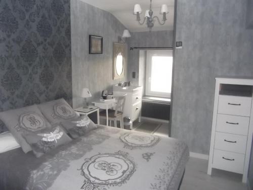 Фотография мини отеля Au Vieux Logis 63