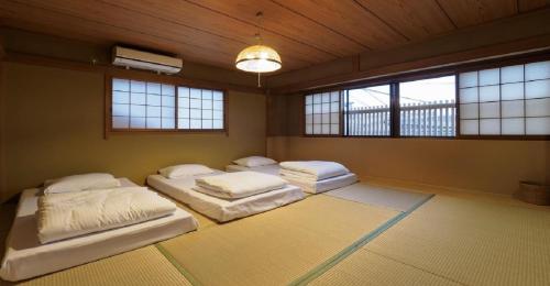 Фотография гостиницы Kyoto Hostel japanese room 3F / Vacation STAY 8183