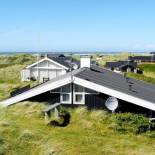 Фотография гостевого дома Two-Bedroom Holiday home in Løkken 27