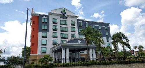 Фотография гостиницы Holiday Inn Express-International Drive, an IHG Hotel