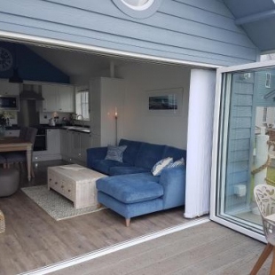 Фотография гостевого дома Artists Retreat