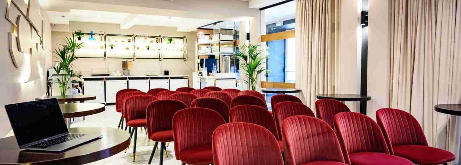 Фотография конференц-зала Статский Советник до 35 человек