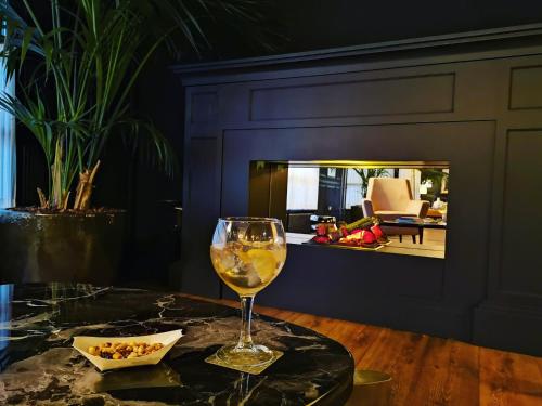 Фотография гостевого дома La França Travellers Adults Only