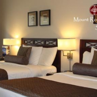 Фотография гостиницы Helm's Inn