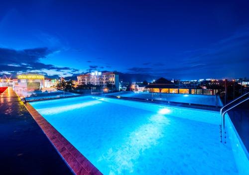 Фотография гостиницы WE Terminal Hotel-SHA Plus