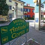 Фотография гостиницы Hotel Antichi Cortili