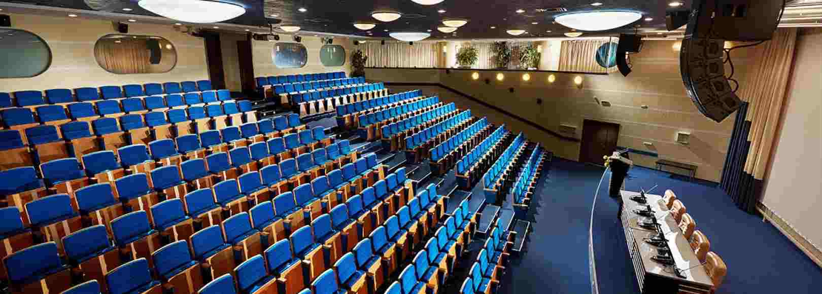 Фотография конференц-зала Конгресс-холл ( 1-й этаж, бизнес-центр)