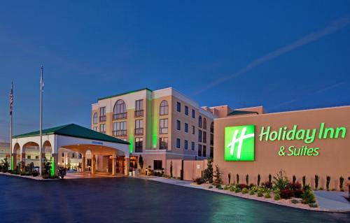 Фотография гостиницы Holiday Inn Hotel & Suites Springfield, an IHG Hotel