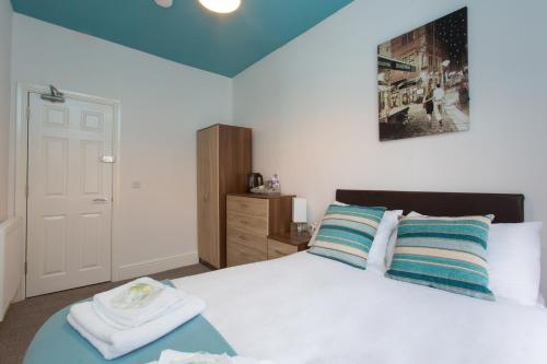 Фотография мини отеля TownHouse @ West Avenue Crewe