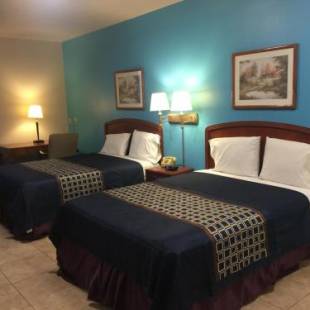 Фотографии мотеля
Texas Inn and Suites City Center at University Dr.