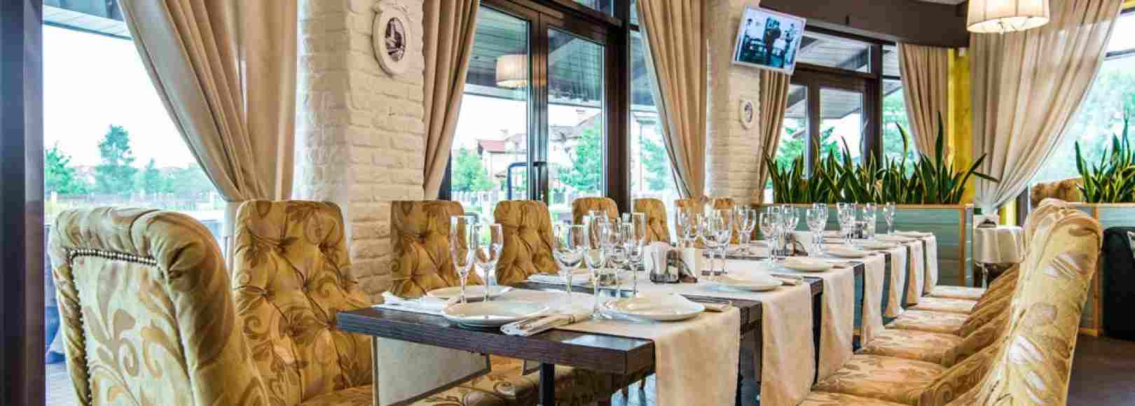 Фотография банкетного зала Бар с террасой в кафе Колибри