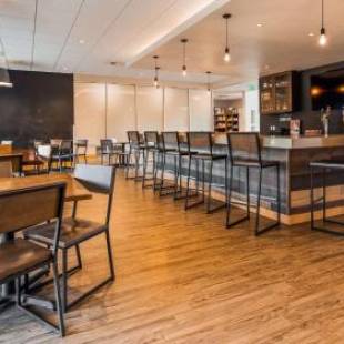 Фотографии гостиницы 
            Best Western Plus Peppertree Nampa Civic Center Inn