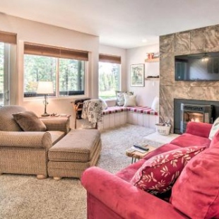 Фотография гостевого дома Mammoth Lakes Condo with Pool and Spa Access Near Slopes!