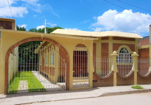 Фотография гостевого дома Casa Cerca de La Media Luna