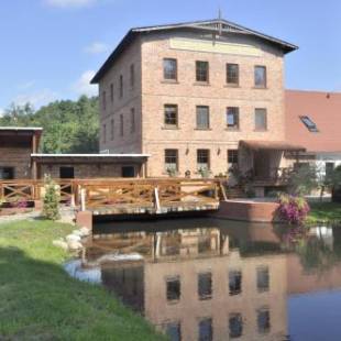 Фотографии базы отдыха
Stary Młyn w Brzeźnicy