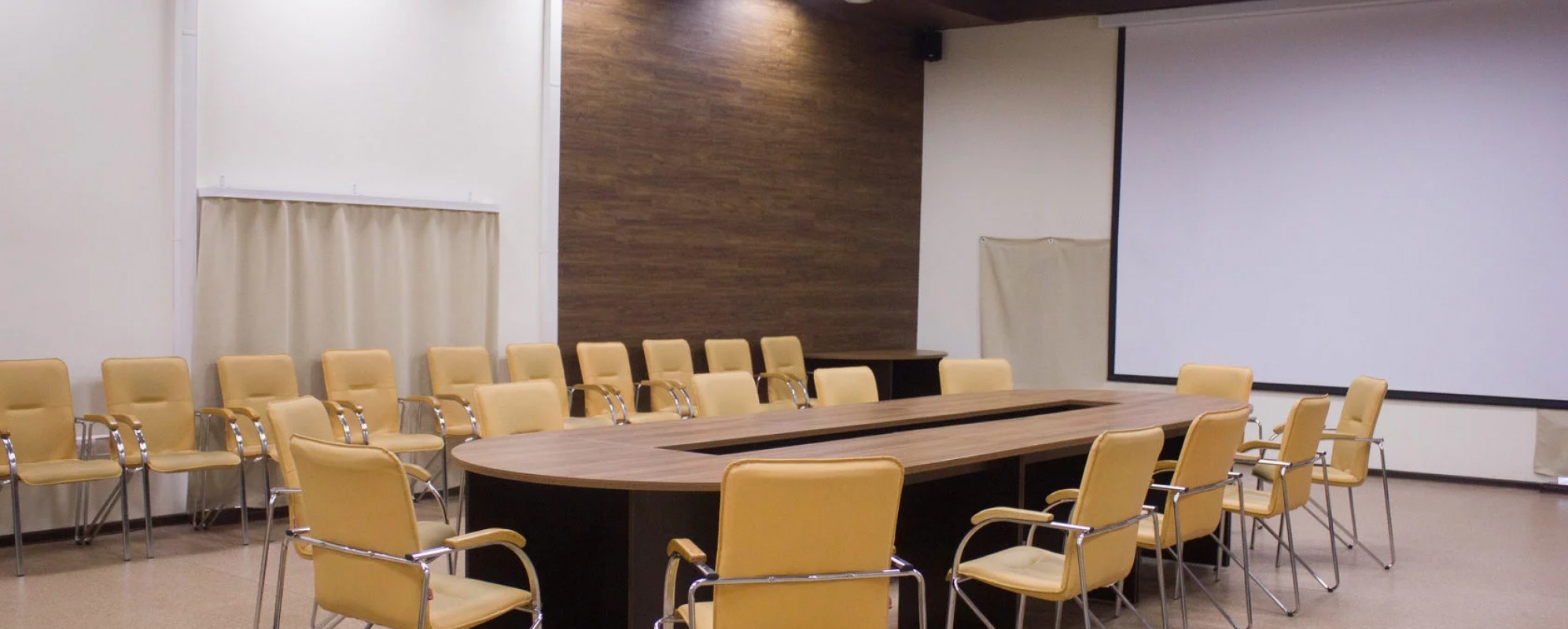 Фотографии комнаты для переговоров Переговорная комната СМГ