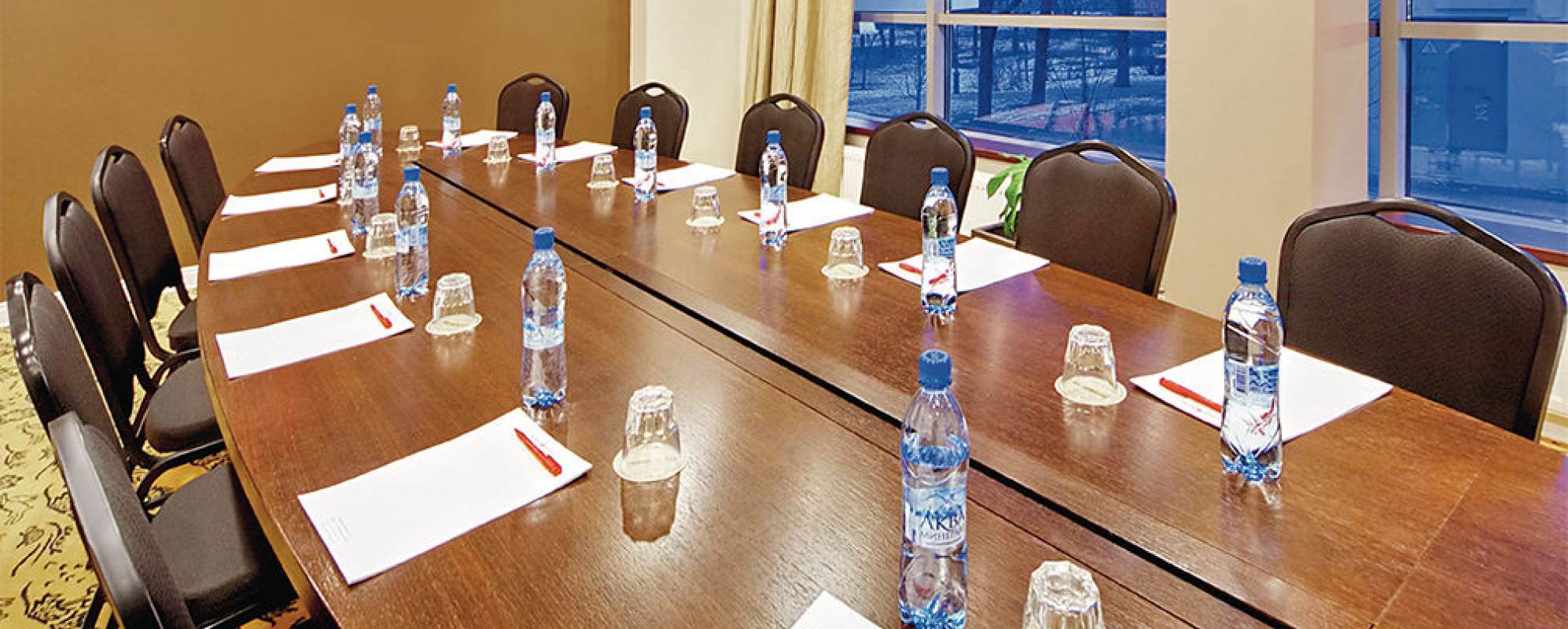 Фотографии комнаты для переговоров Сеул