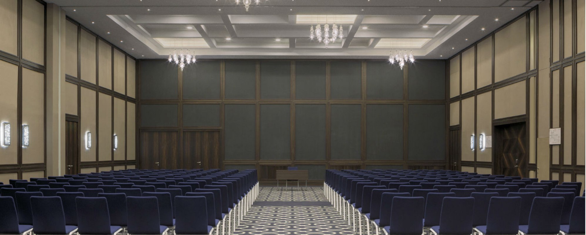 Фотографии банкетного зала Националь на 450 человек