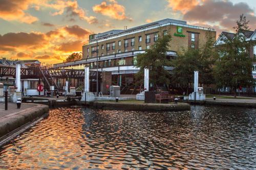 Фотография гостиницы Holiday Inn London Brentford Lock, an IHG Hotel