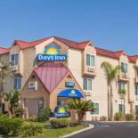 Фотография гостиницы Days Inn by Wyndham Carlsbad