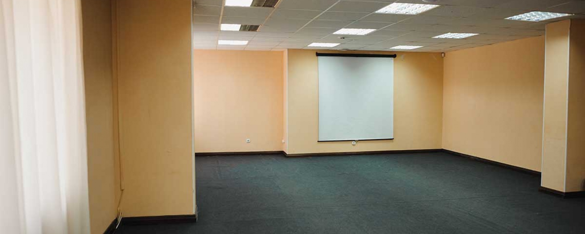 Фотографии конференц-зала Малый административного корпуса