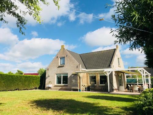 Фотография гостевого дома Stinswoning " Waadhoeke "