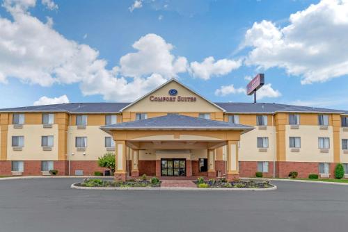 Фотография гостиницы Comfort Suites Findlay I-75