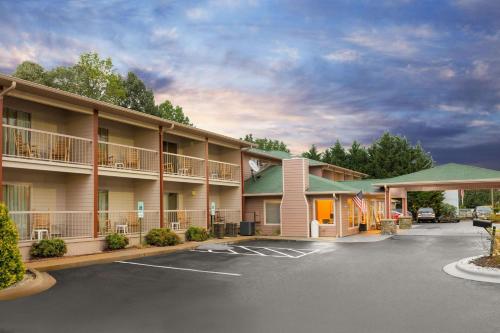 Фотография гостиницы Ramada by Wyndham Maggie Valley