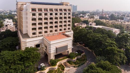 Фотография гостиницы Grand Chennai by GRT Hotels