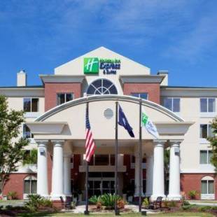 Фотографии гостиницы
Holiday Inn Express Hotel & Suites Charleston - North, an IHG Hotel