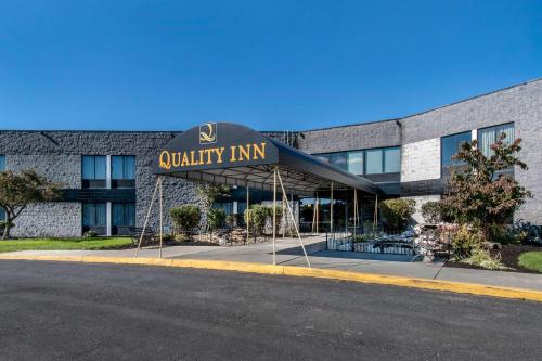 Фотография гостиницы Quality Inn Carlisle PA
