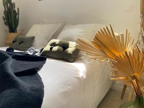 Фотографии мини отеля
le pool house