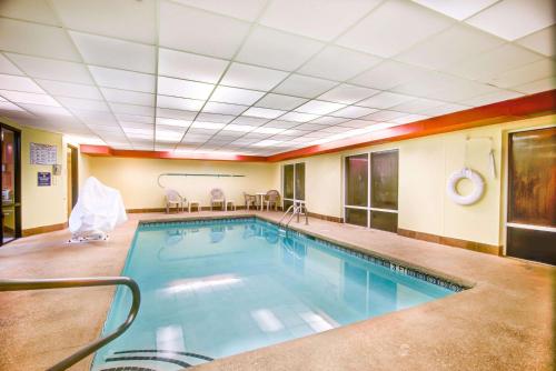 Фотография гостиницы Comfort Inn & Suites Macon North I-75