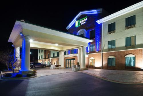 Фотография гостиницы Holiday Inn Express Suites Little Rock West, an IHG Hotel