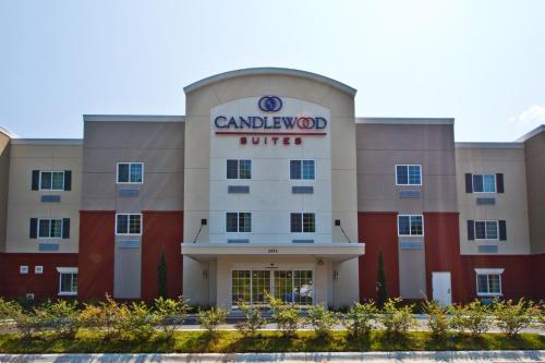 Фотография гостиницы Candlewood Suites Tallahassee, an IHG Hotel