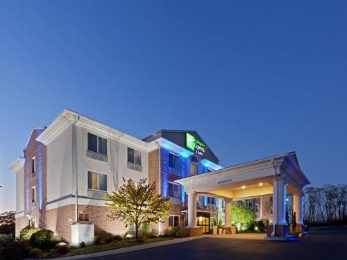 Фотография гостиницы Holiday Inn Express Hotel & Suites Lancaster-Lititz, an IHG Hotel