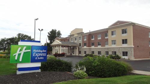 Фотографии гостиницы 
            Holiday Inn Express & Suites Indianapolis North - Carmel, an IHG Hotel