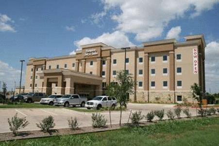 Фотография гостиницы Hampton Inn & Suites Cleburne