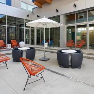 Фотография гостиницы Aloft Cleveland Airport