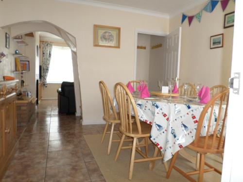 Фотография гостевого дома Sunrise Cottage