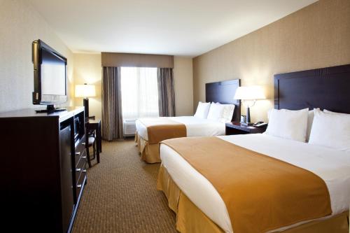 Фотография гостиницы Holiday Inn Express Fresno South, an IHG Hotel