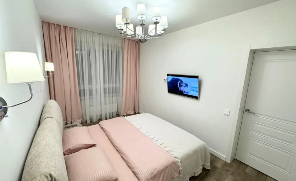 Фотография квартиры Квартира Шикарная двухкомнатная с прекраснейшим видом из окна