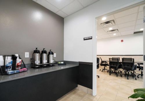 Фотография гостиницы Studio 6-Ingleside, TX