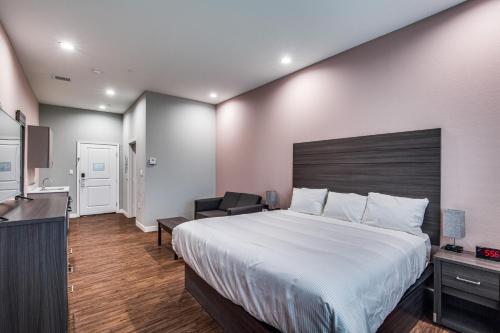 Фотография гостиницы Scottish Inns & Suites Houston, TX