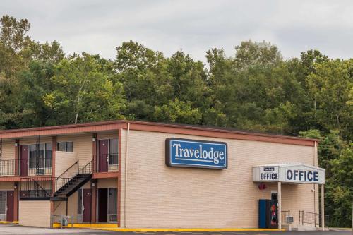 Фотография гостиницы Travelodge by Wyndham Seymour