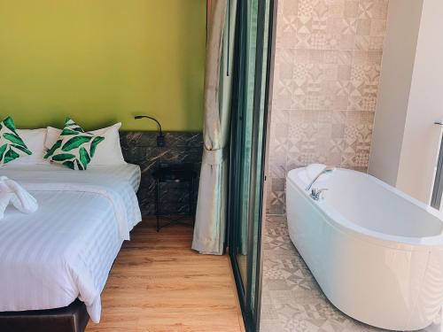 Фотография гостиницы Sky Wave Patong